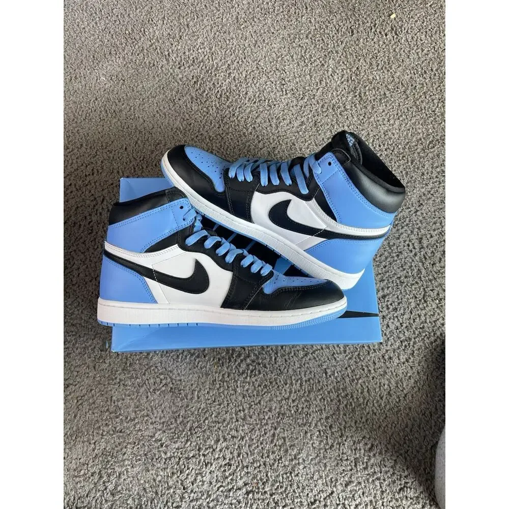 Size 9.5 - Air Jordan 1 Retro High OG UNC Toe DZ5485-400 2023